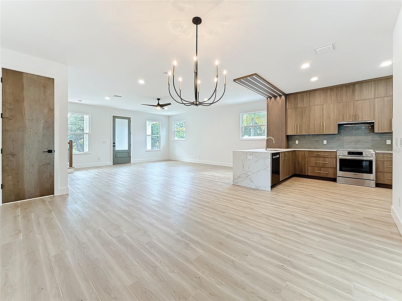 Seamless flow between kitchen and dining area