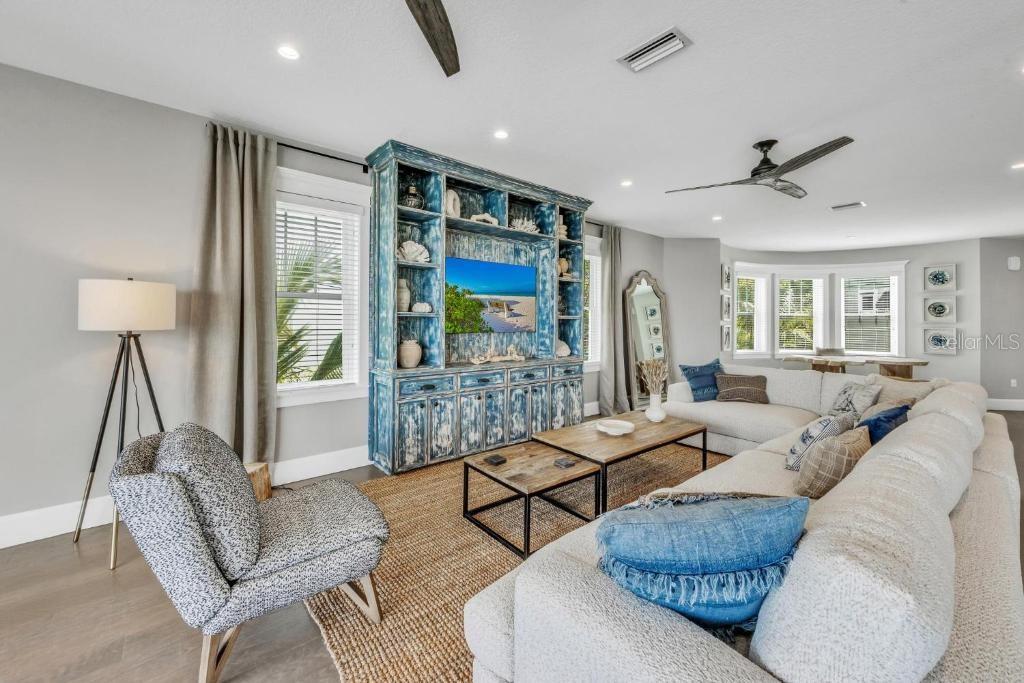 A4660710 Property Photo