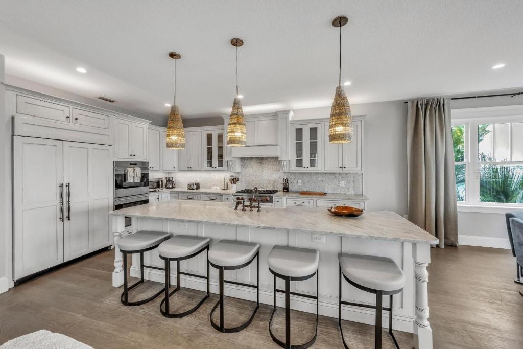 A4660710 Property Photo