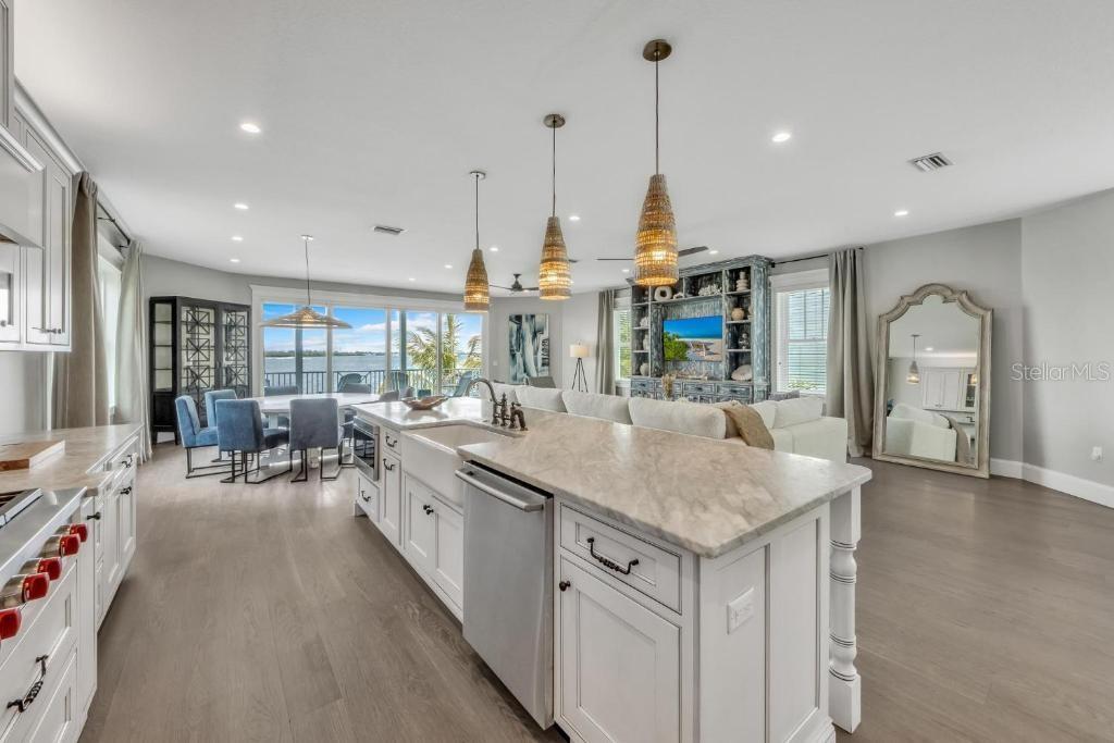 A4660710 Property Photo