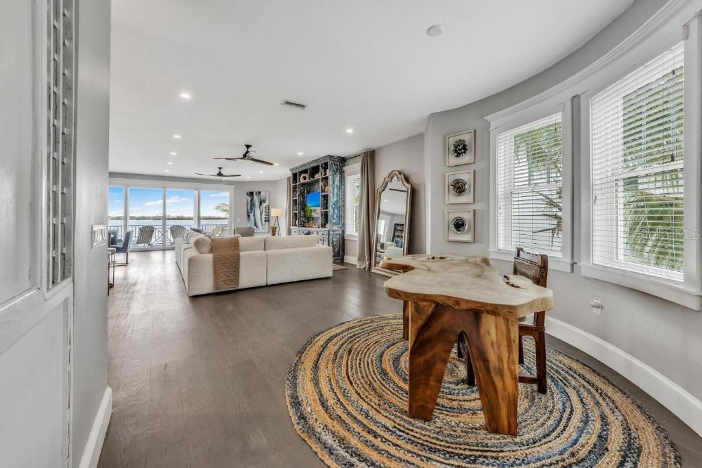 A4660710 Property Photo