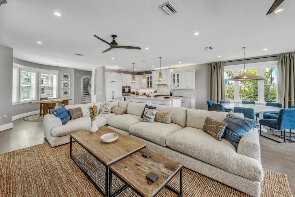 A4660710 Property Photo