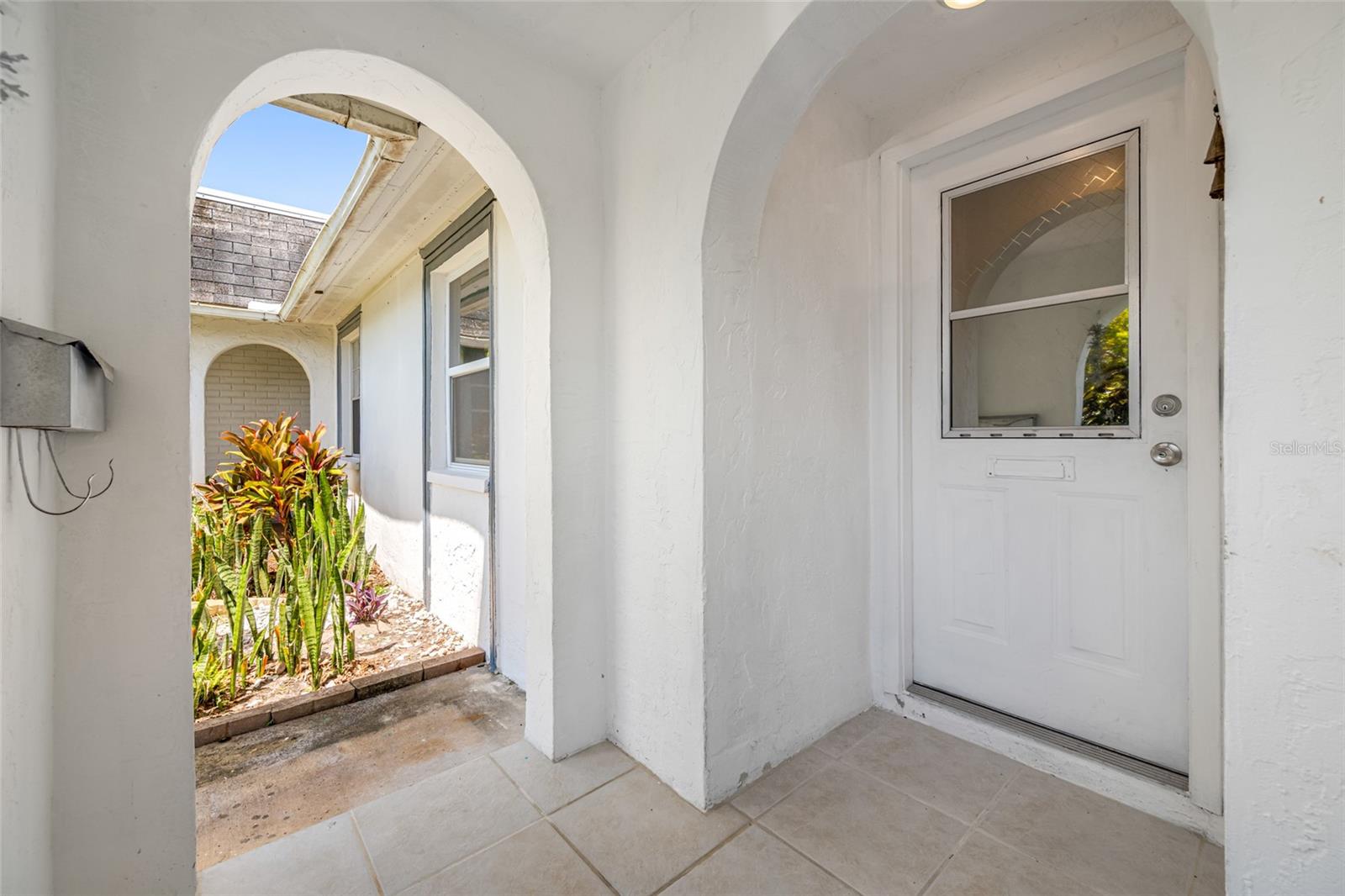 TB8413302 Property Photo