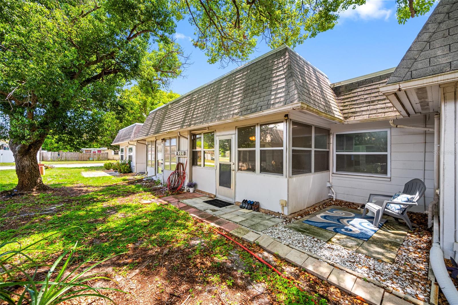 TB8413302 Property Photo