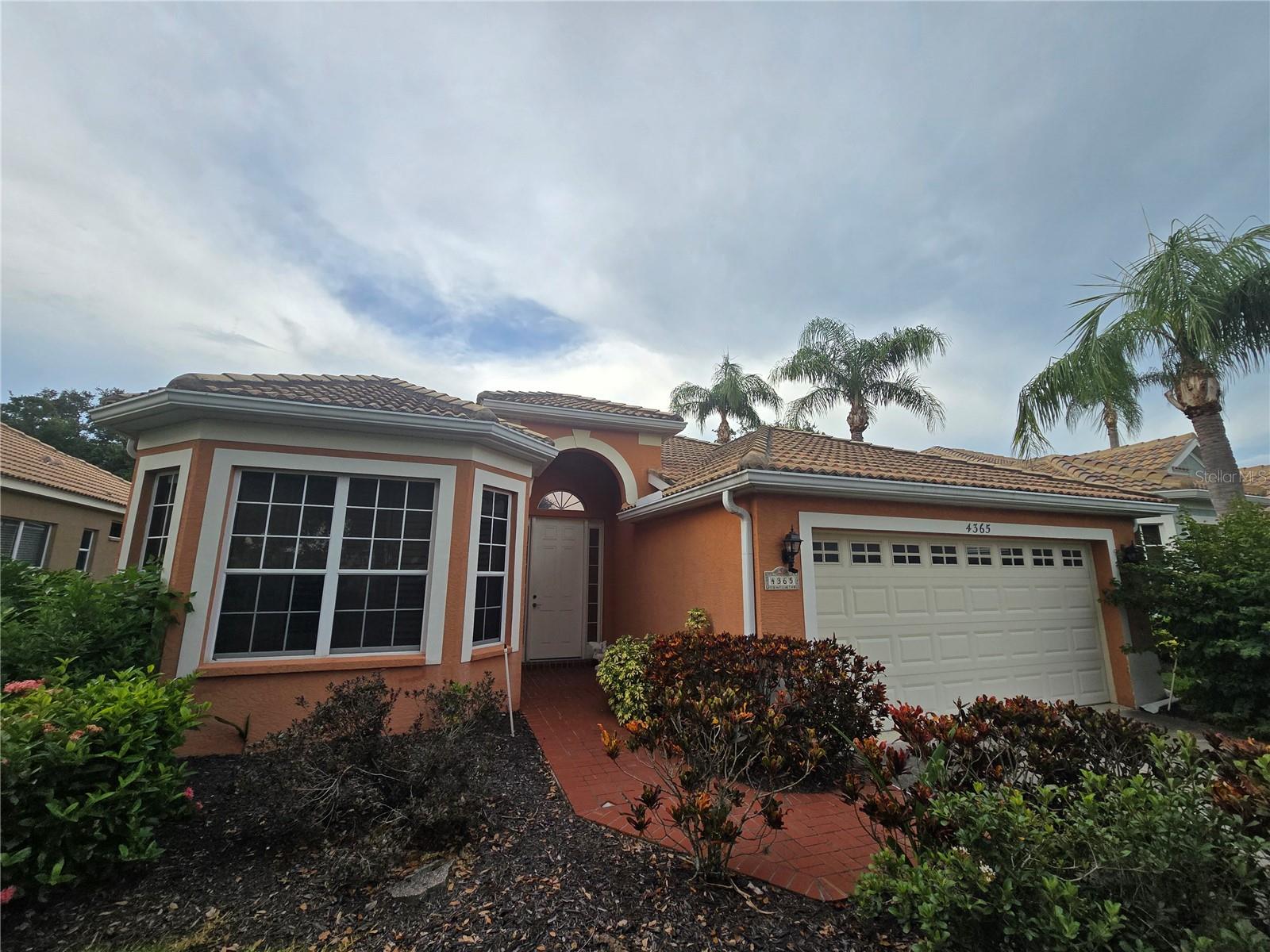 A4660783 Property Photo