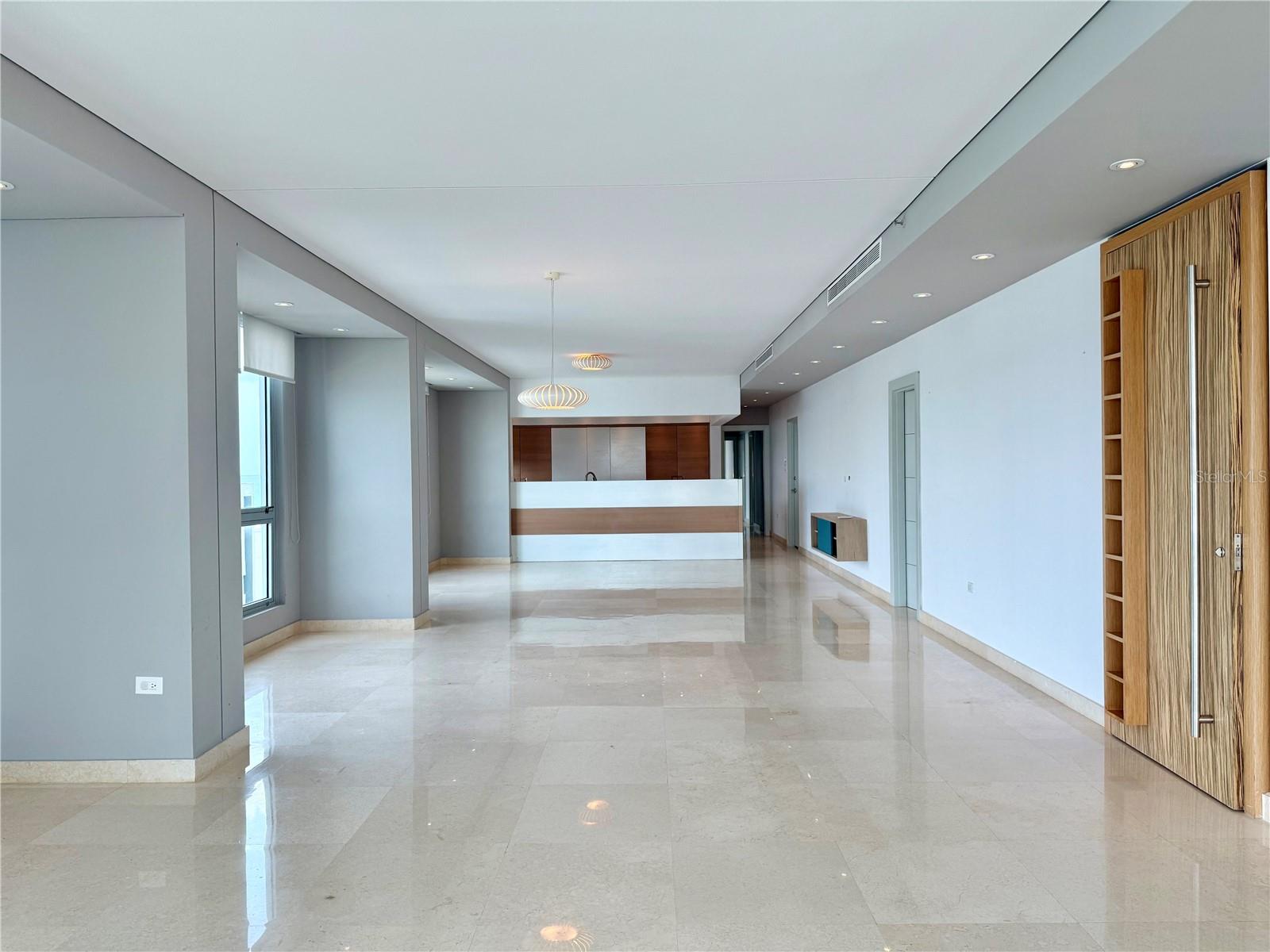 PR9115233 Property Photo