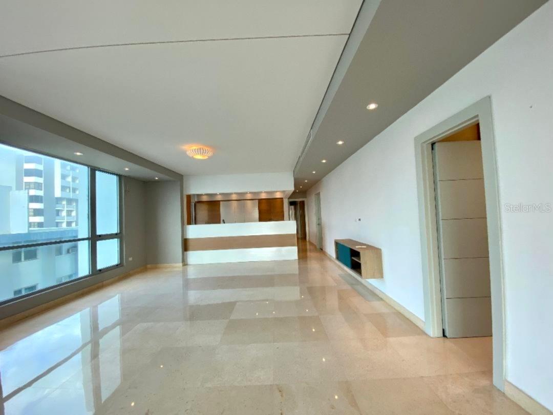 PR9115233 Property Photo