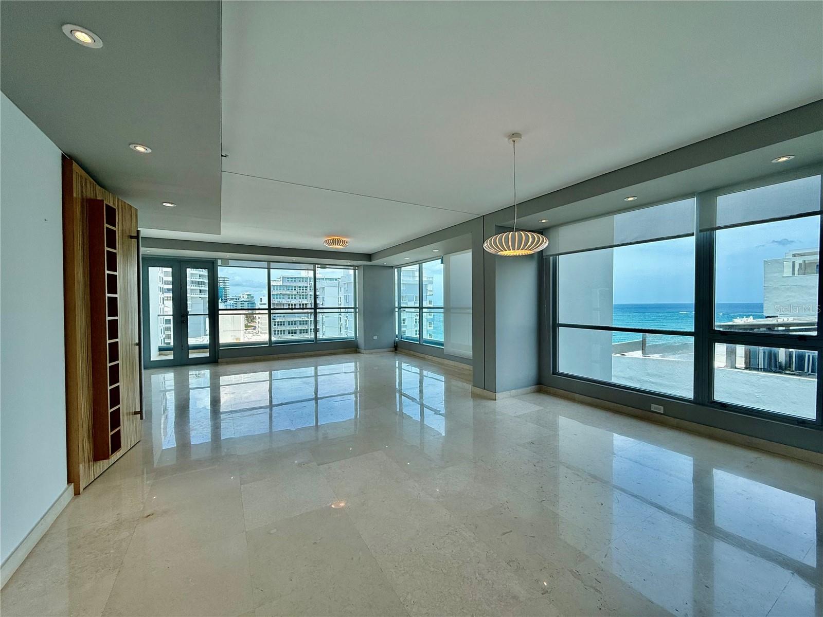 PR9115233 Property Photo