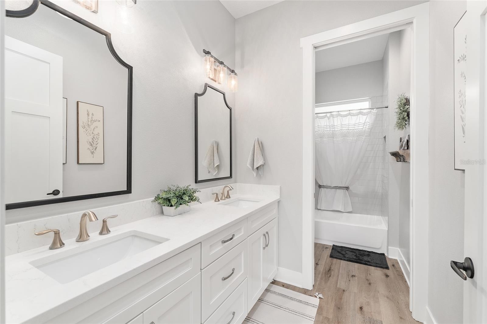 2540 NE 108TH LN, OXFORD, FL, 34484