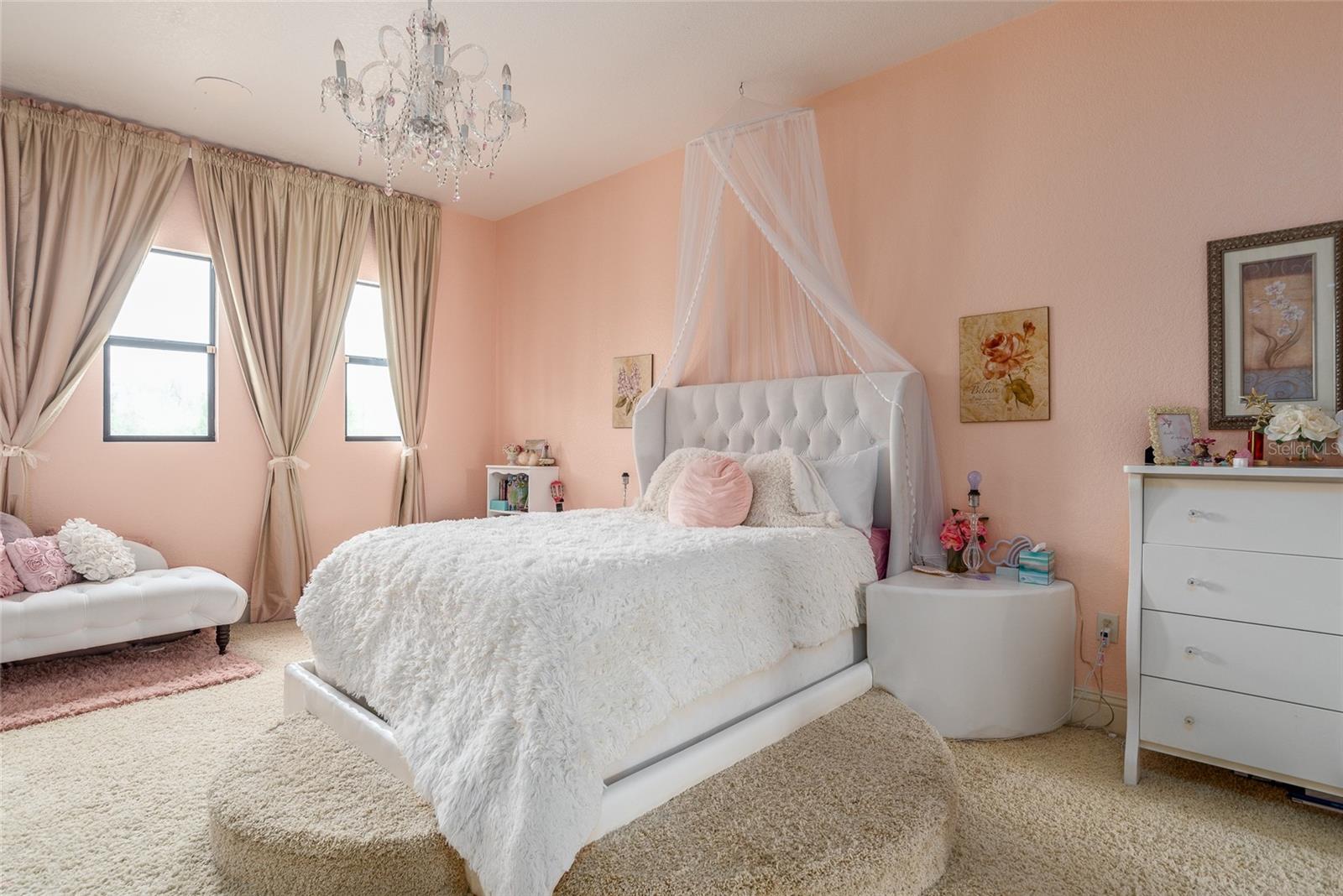 O6332726 Property Photo