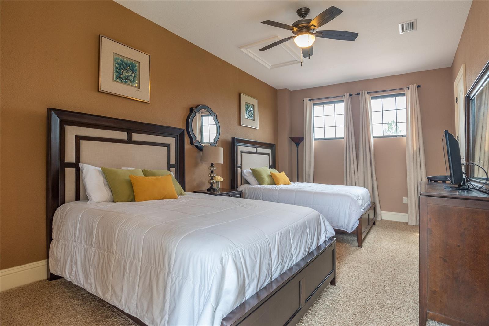 O6332726 Property Photo