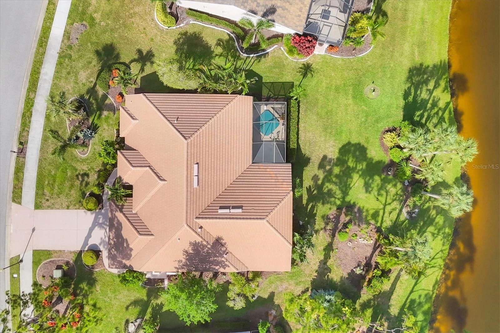 O6332748 Property Photo