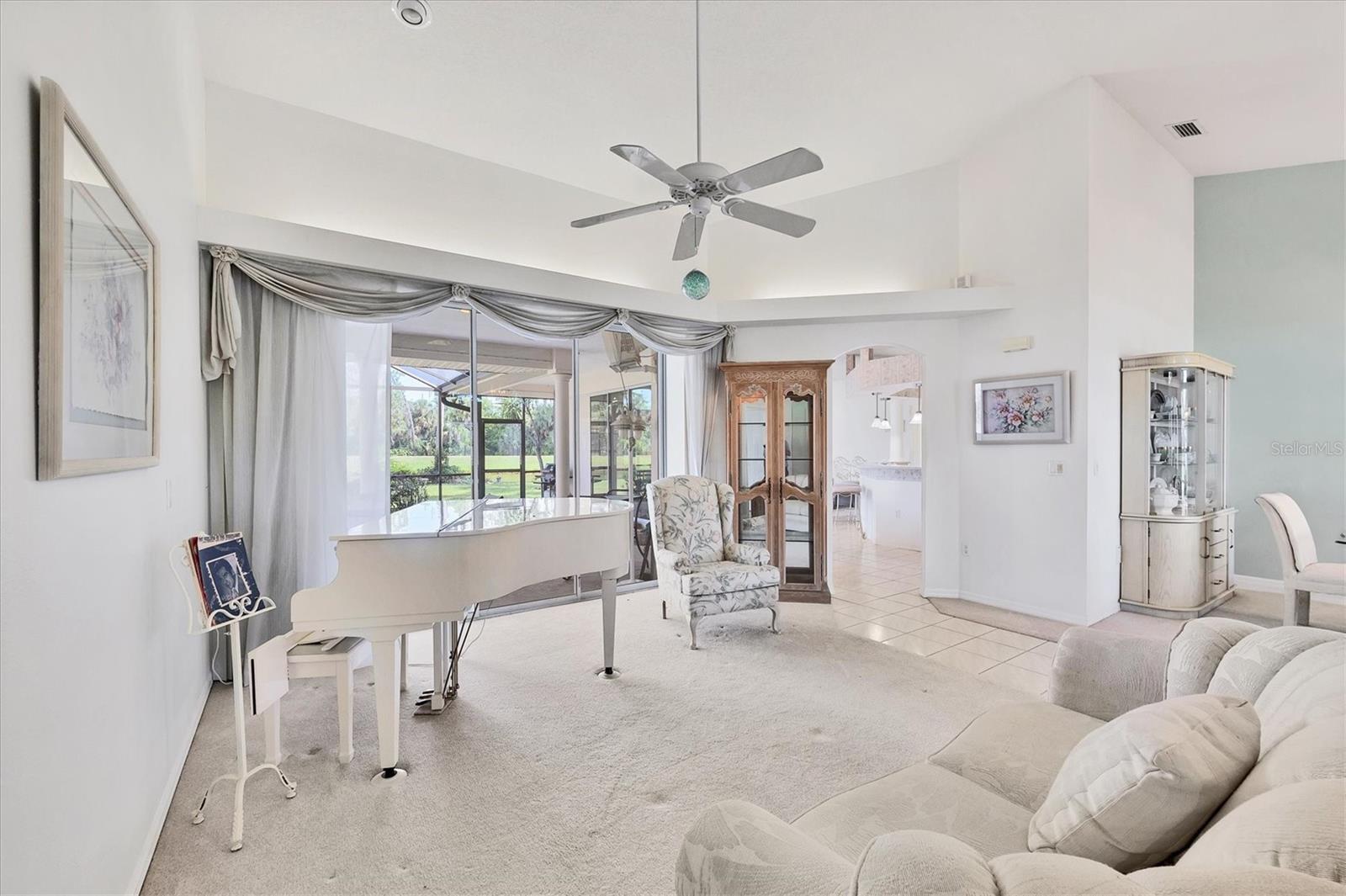 O6332748 Property Photo