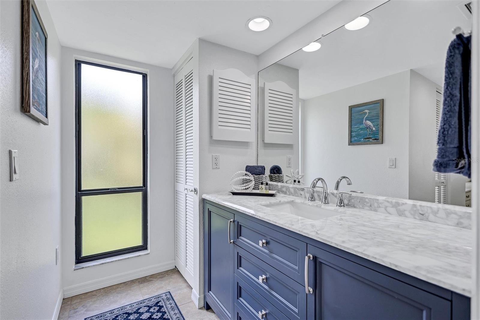 A4660845 Property Photo