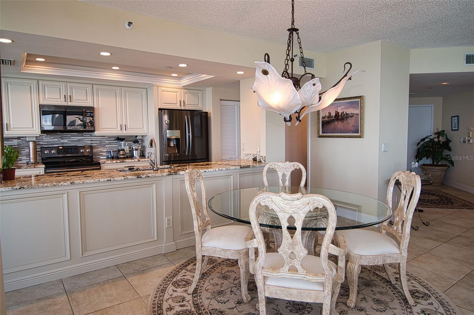 dining looking into kitchen