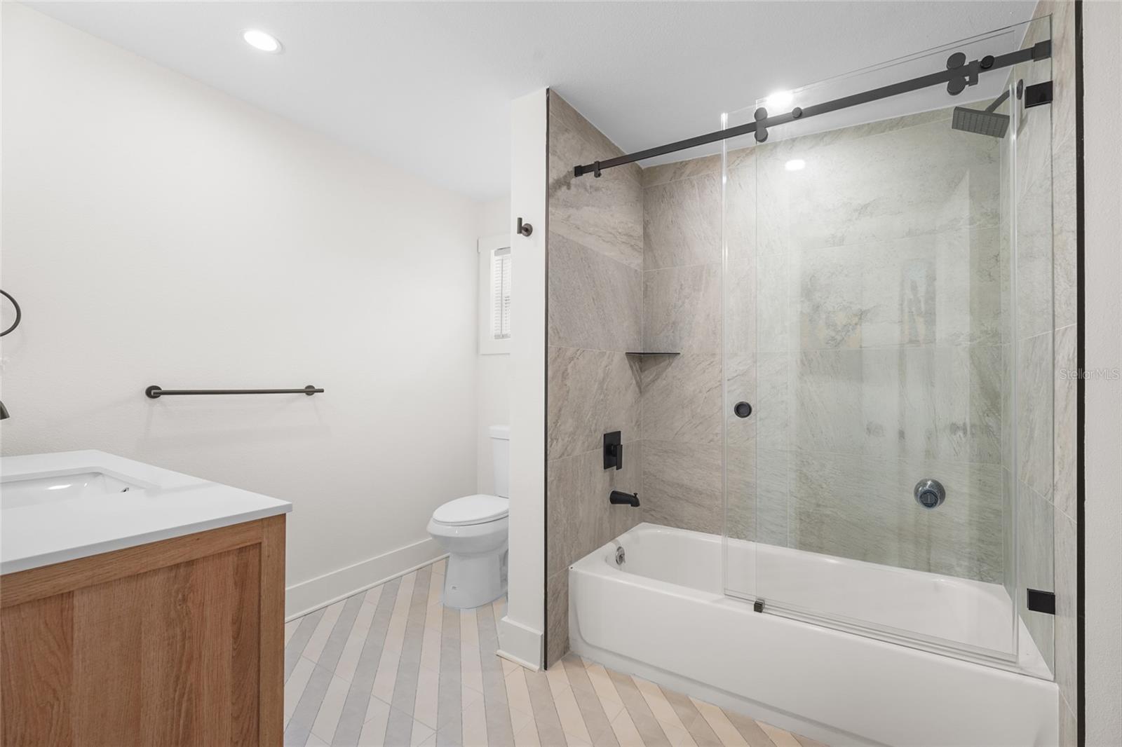 A4660847 Property Photo