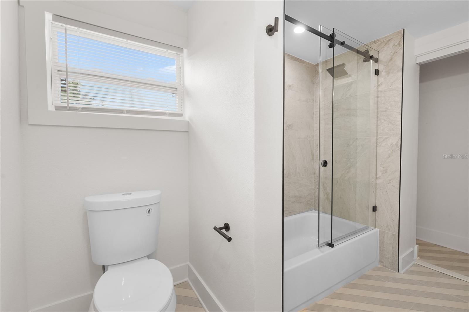 A4660847 Property Photo