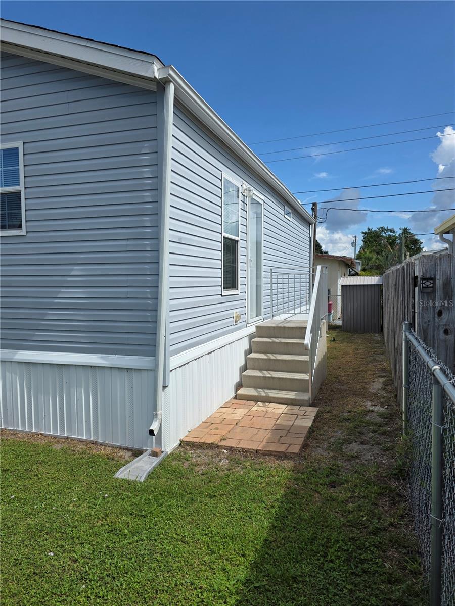 TB8413650 Property Photo