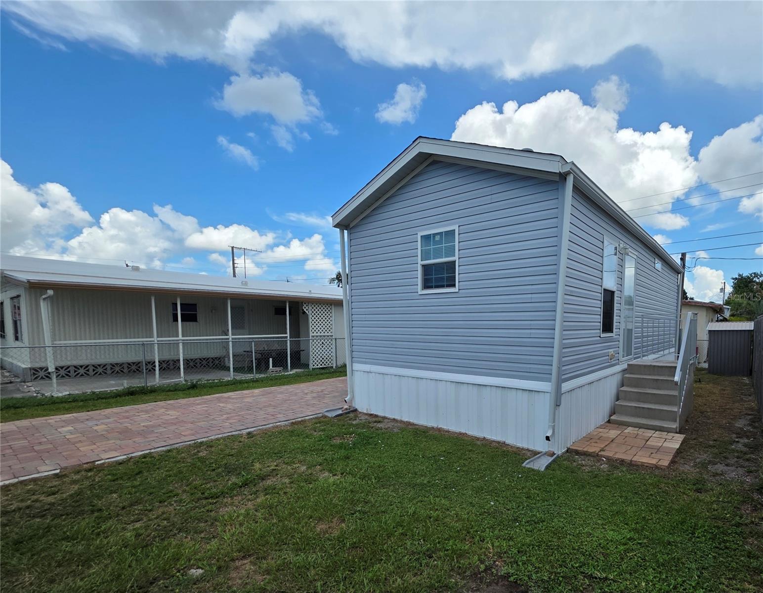 TB8413650 Property Photo