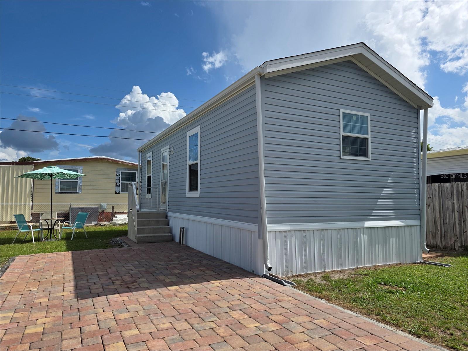 TB8413650 Property Photo