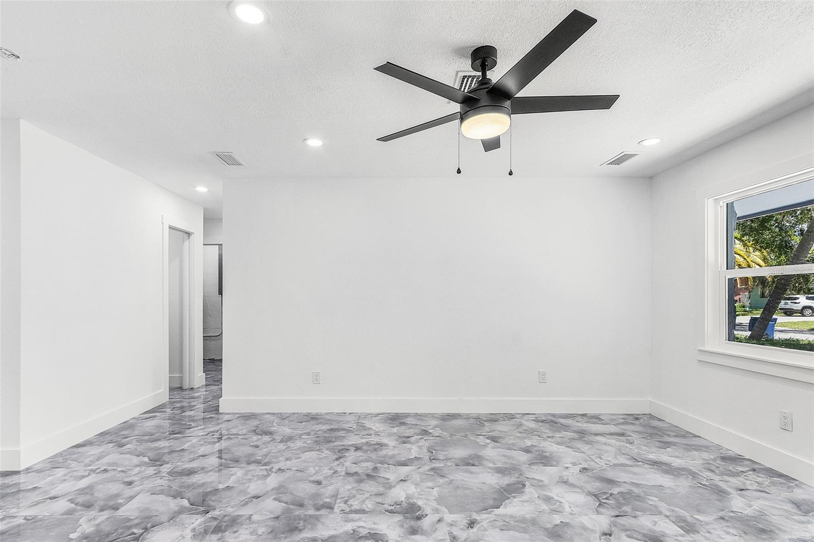 A4660851 Property Photo