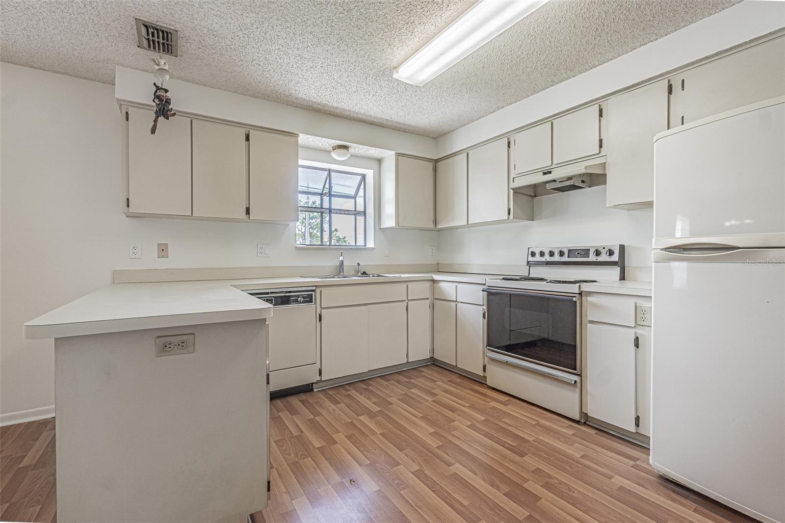 5401 SWEETWATER TERRACE CIR #5401, TAMPA, FL, 33634