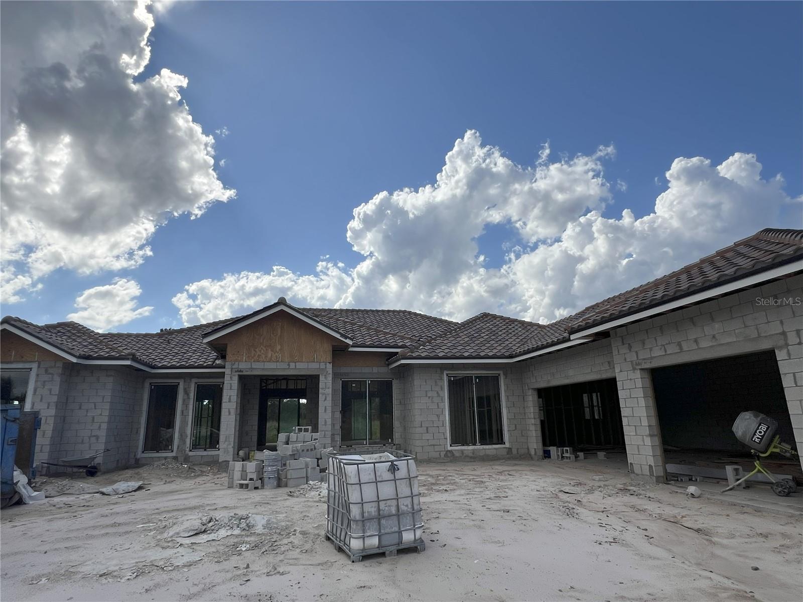 S5132051 Property Photo