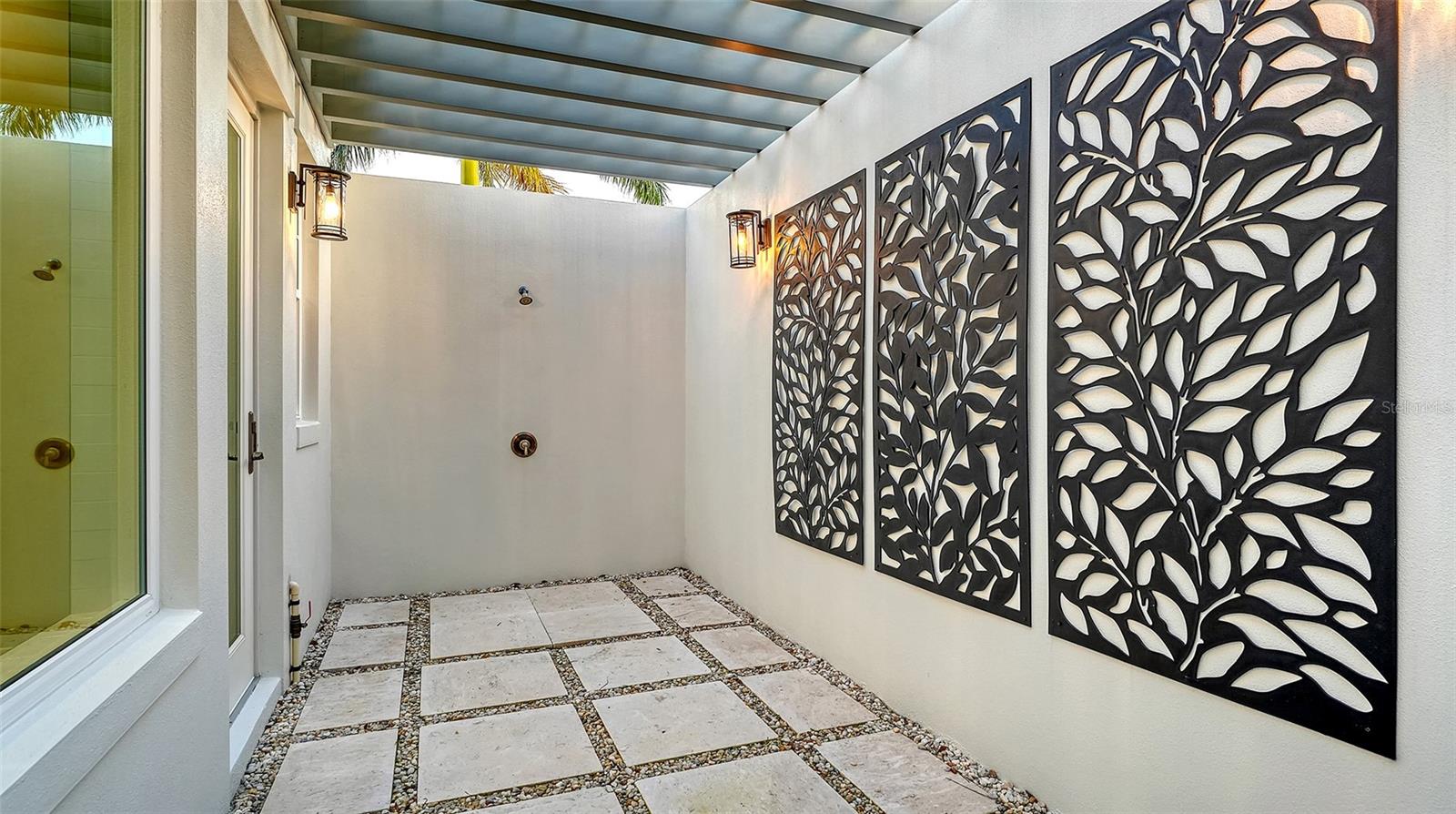 A4660889 Property Photo