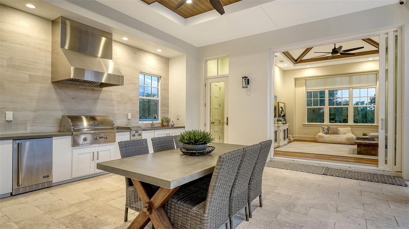 A4660889 Property Photo