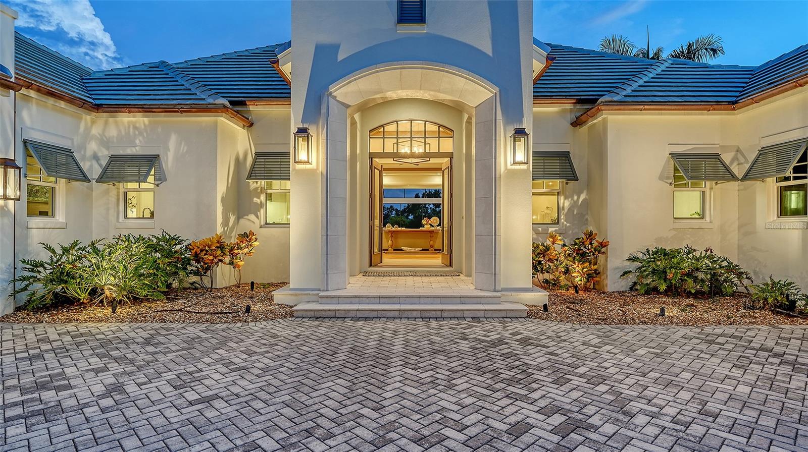 A4660889 Property Photo