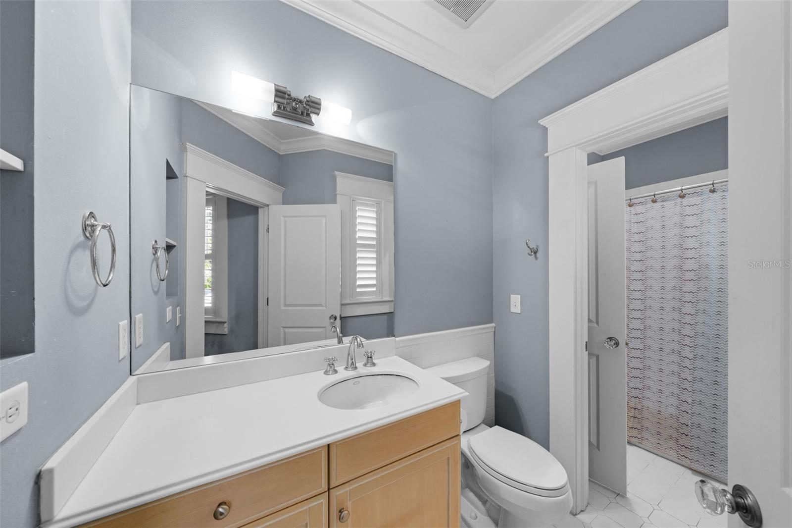 TB8413753 Property Photo