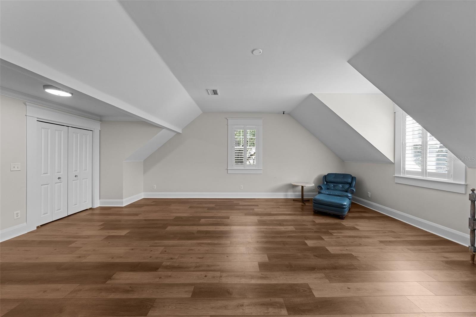 TB8413753 Property Photo