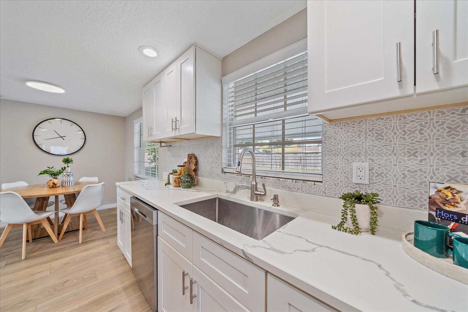 3032 GOLDEN RAIN DR, SARASOTA, FL, 34232