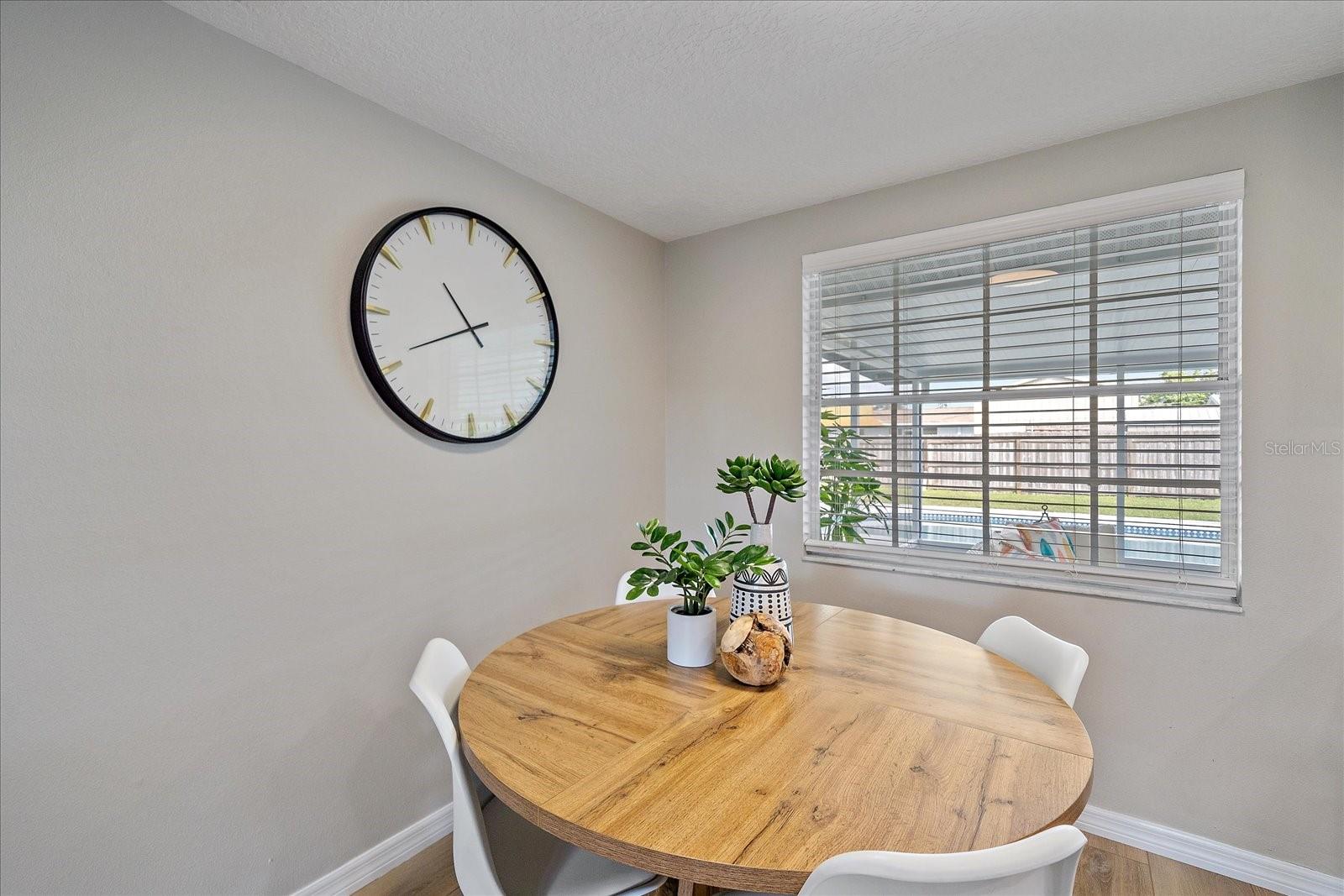 3032 GOLDEN RAIN DR, SARASOTA, FL, 34232