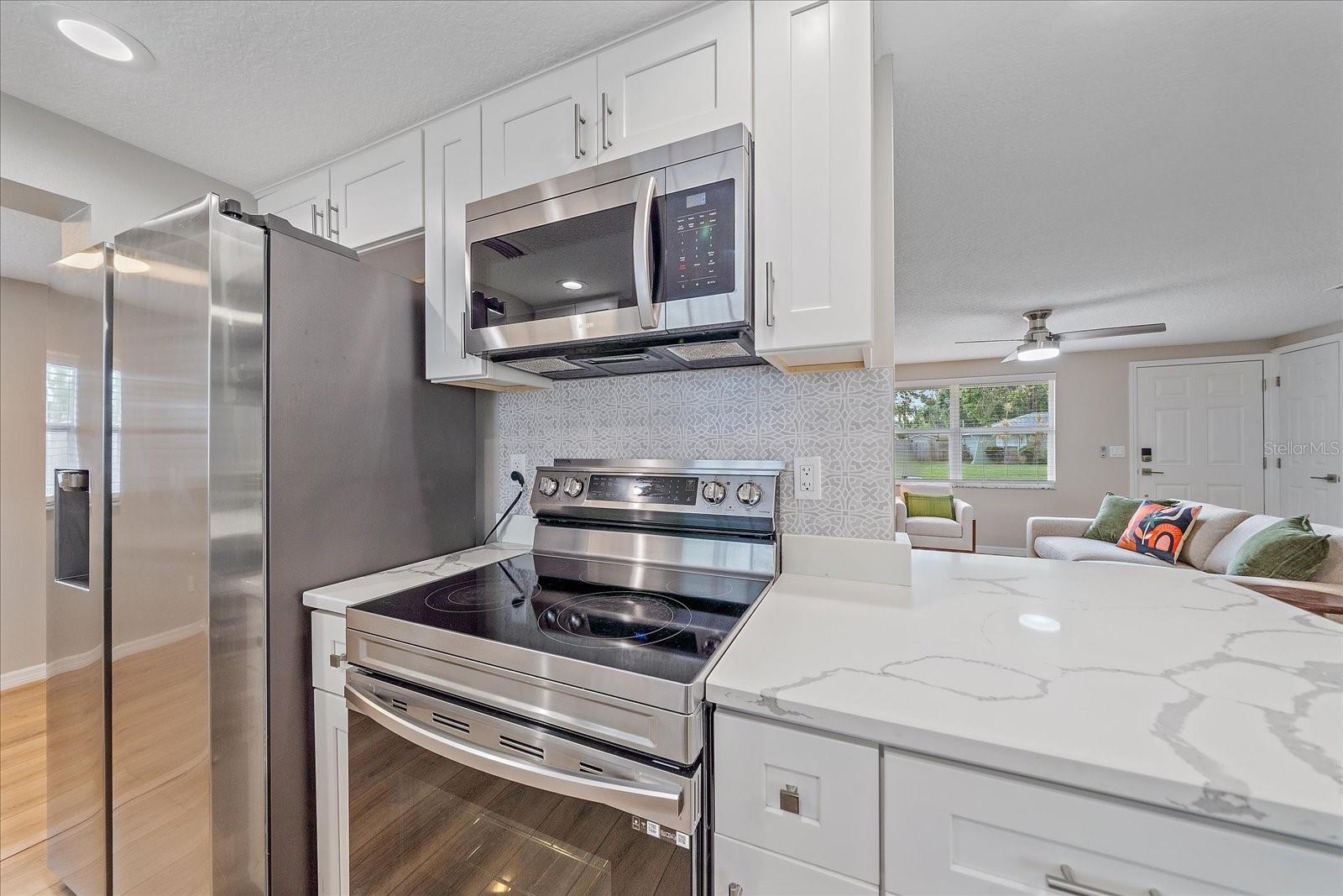 3032 GOLDEN RAIN DR, SARASOTA, FL, 34232