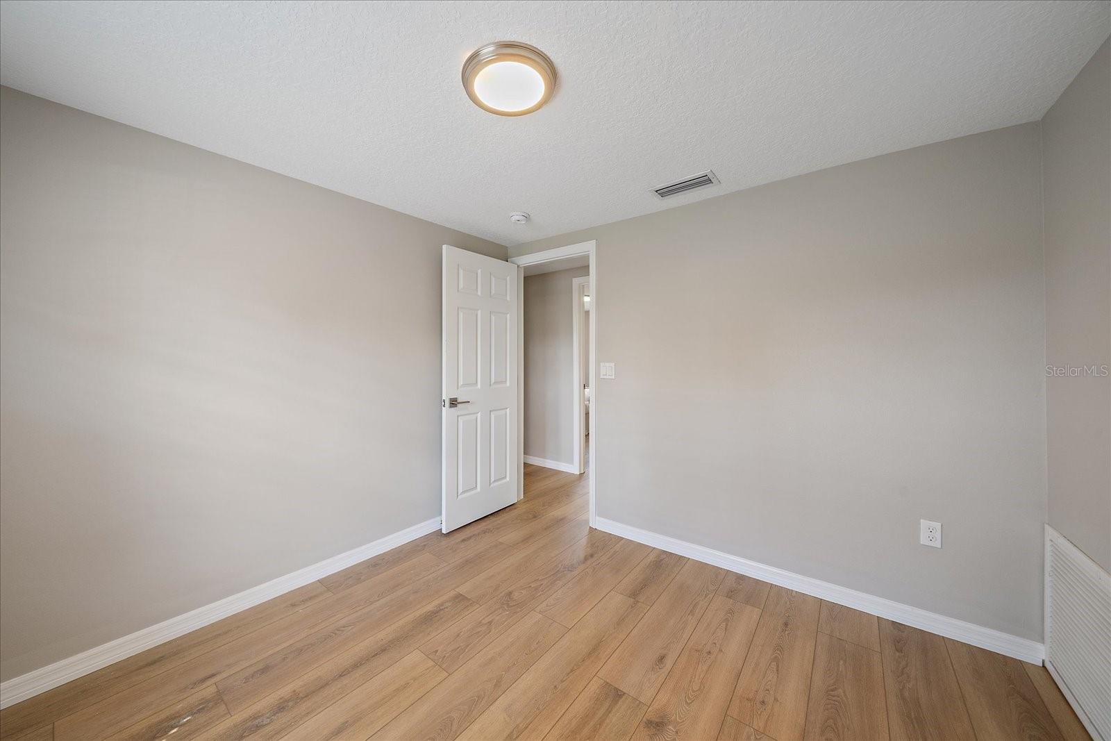 3032 GOLDEN RAIN DR, SARASOTA, FL, 34232