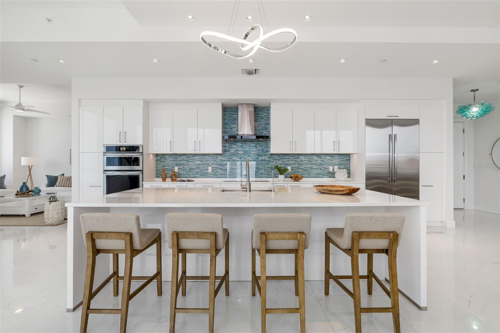 A4660919 Property Photo