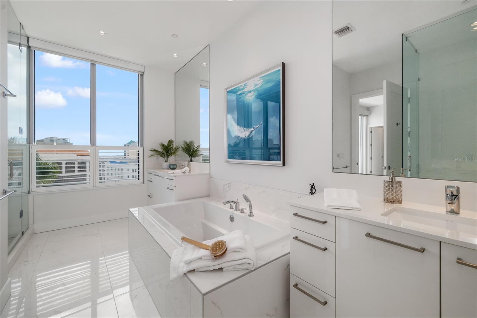 A4660919 Property Photo