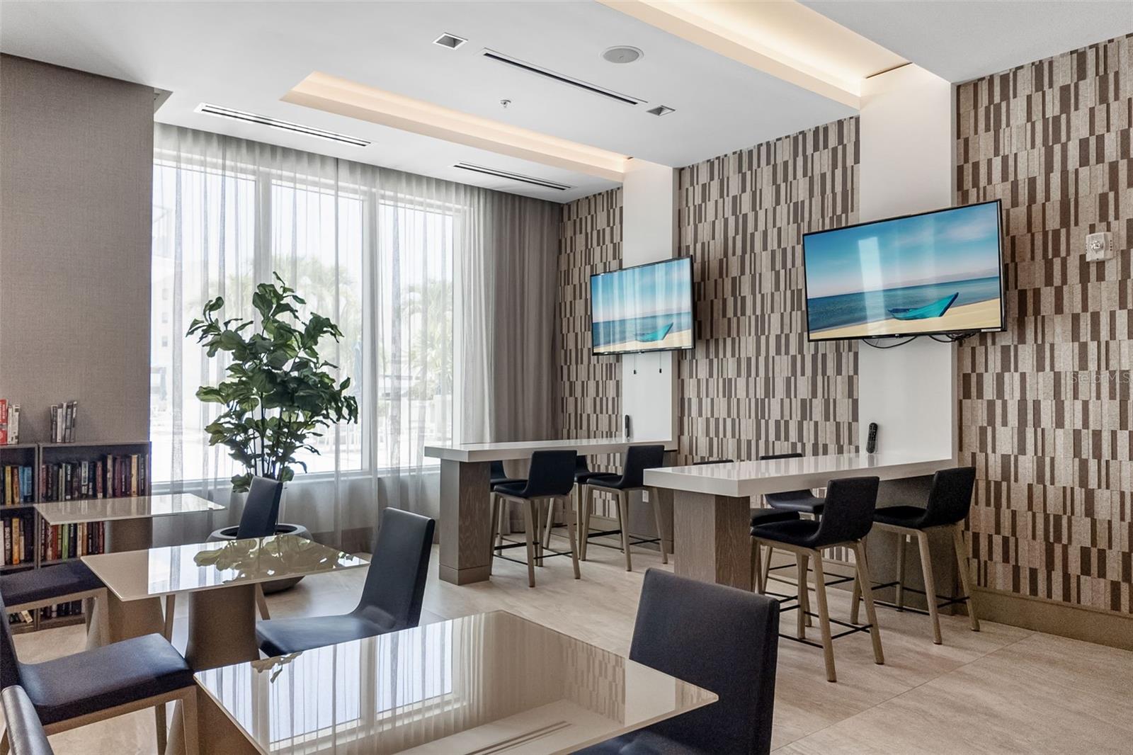 A4660919 Property Photo