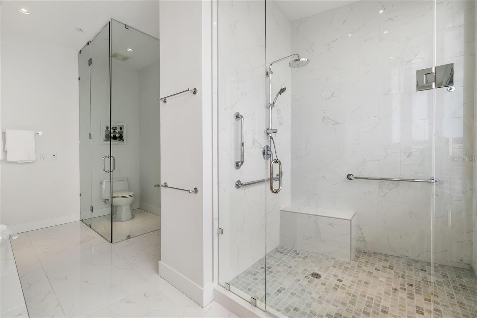 A4660919 Property Photo