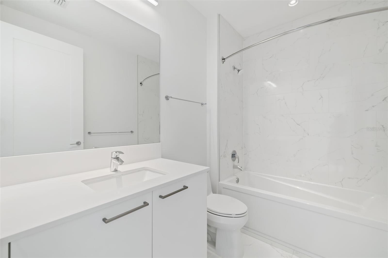 A4660919 Property Photo