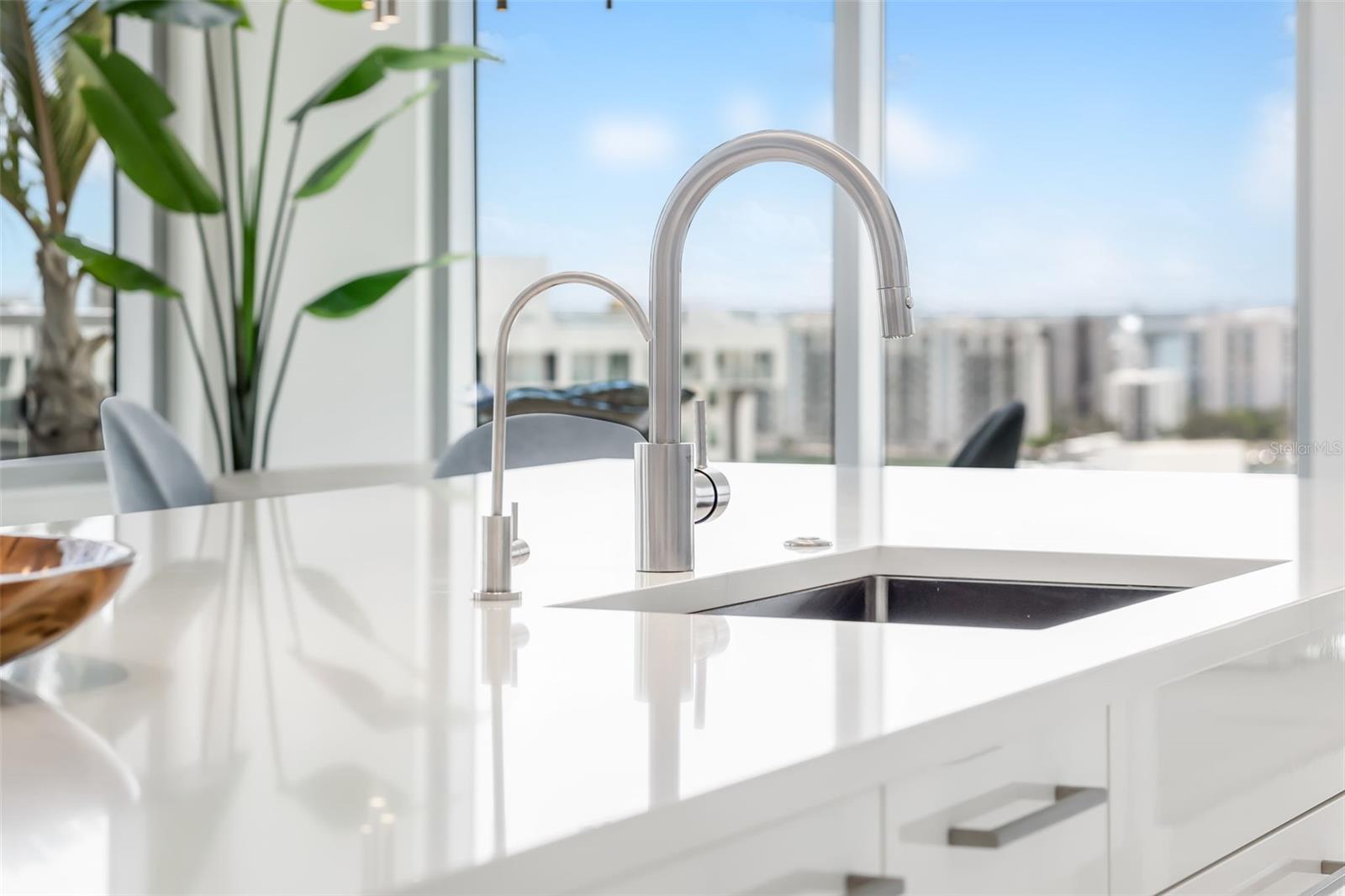 A4660919 Property Photo