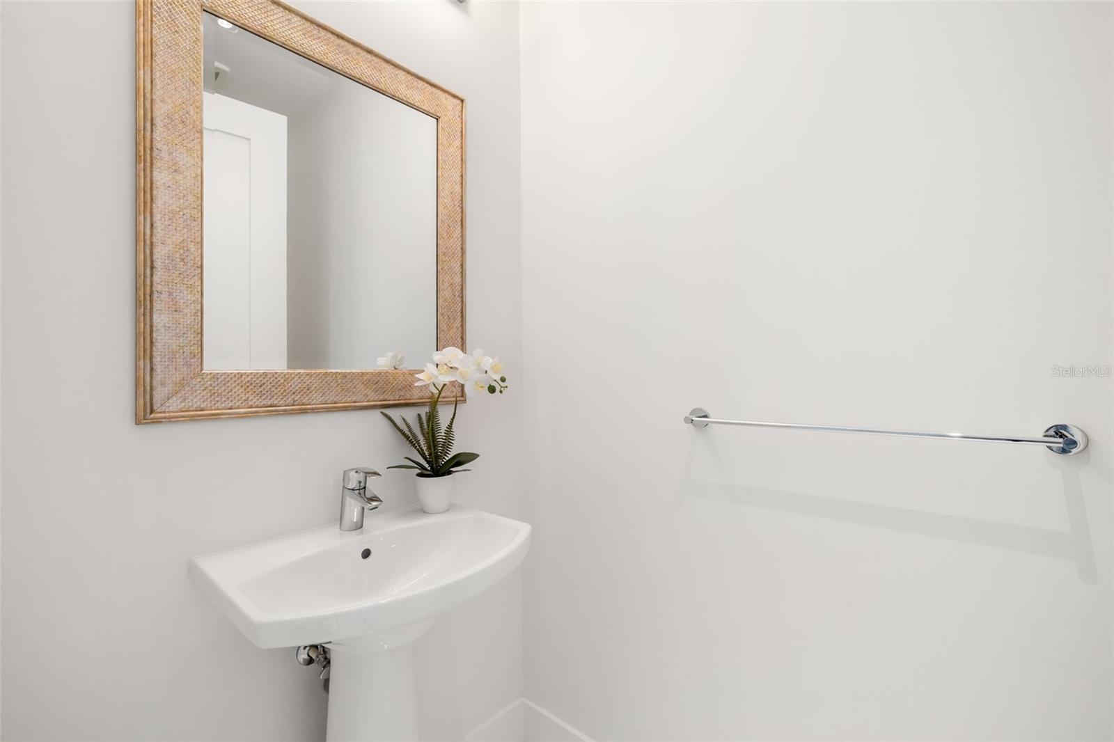 A4660919 Property Photo