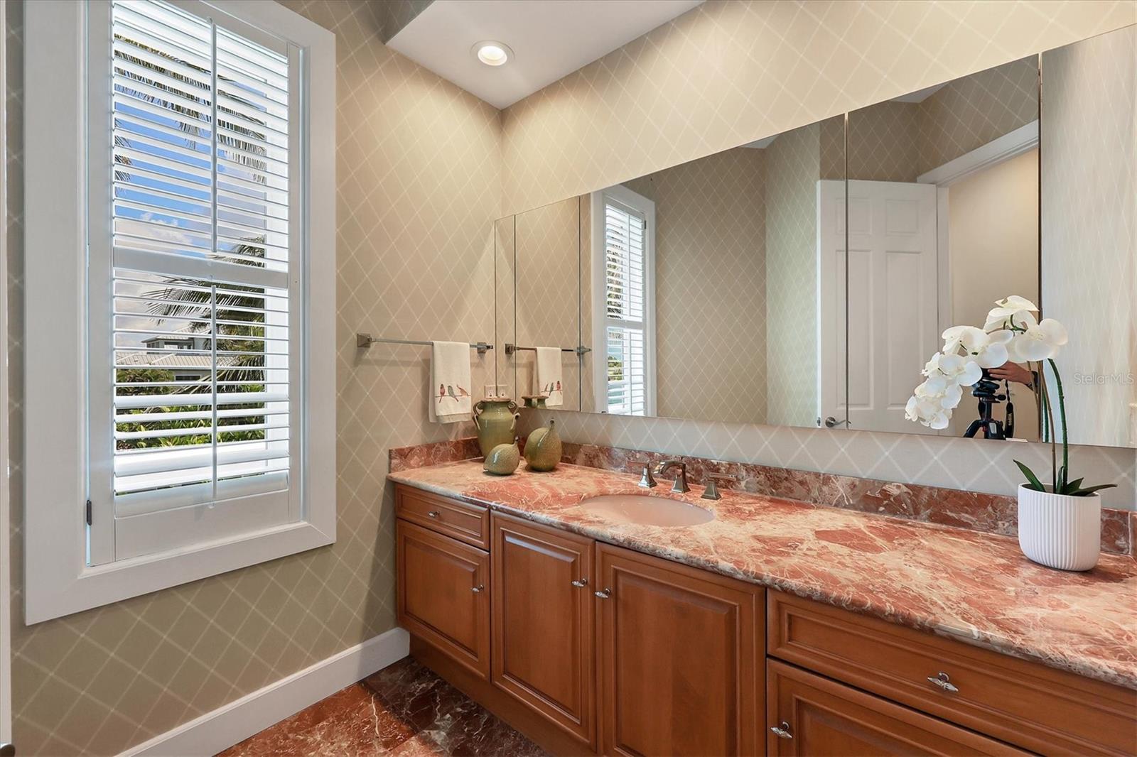 A4660958 Property Photo