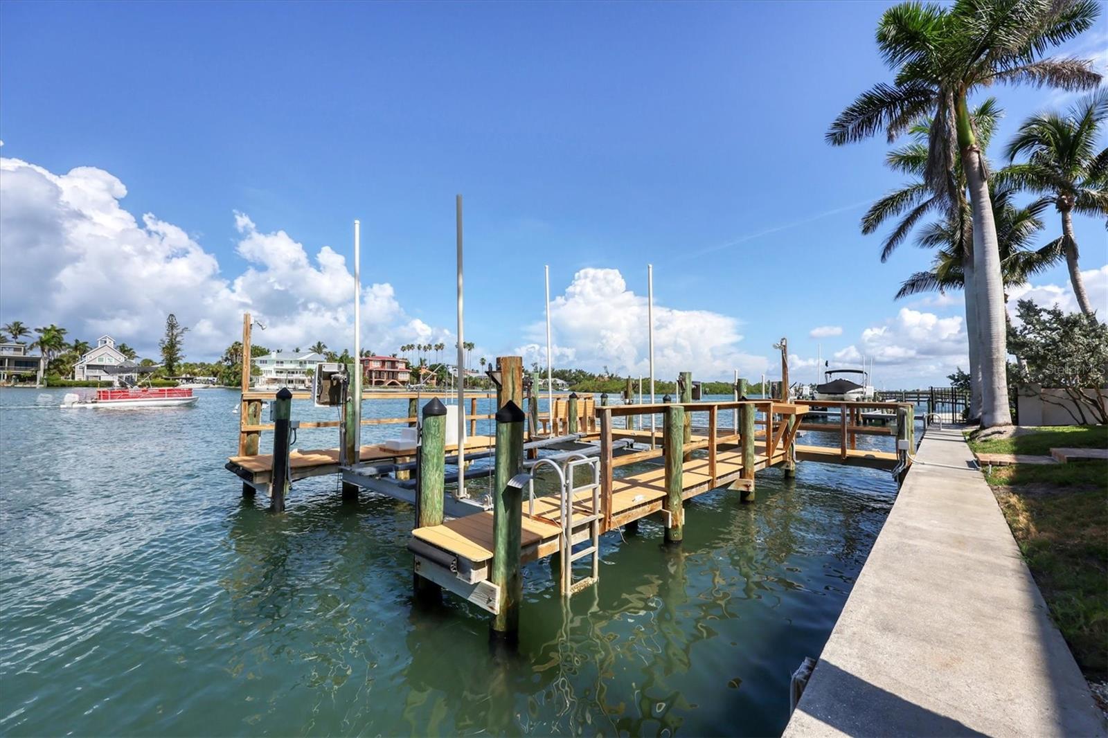 A4660958 Property Photo