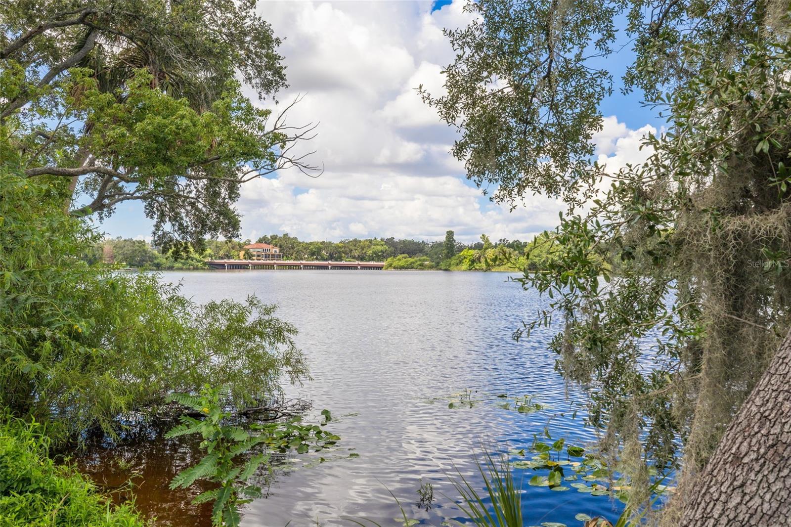 TB8413917 Property Photo