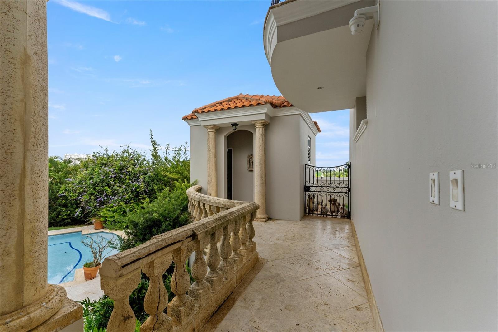 PR9115273 Property Photo