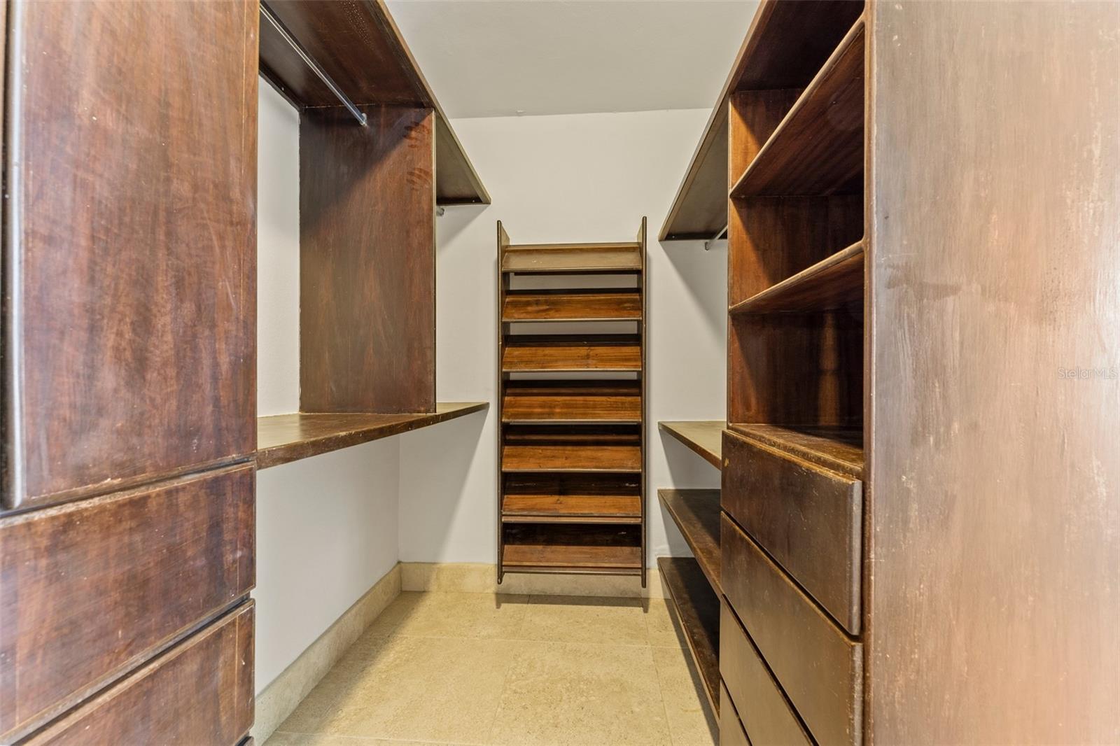 PR9115273 Property Photo