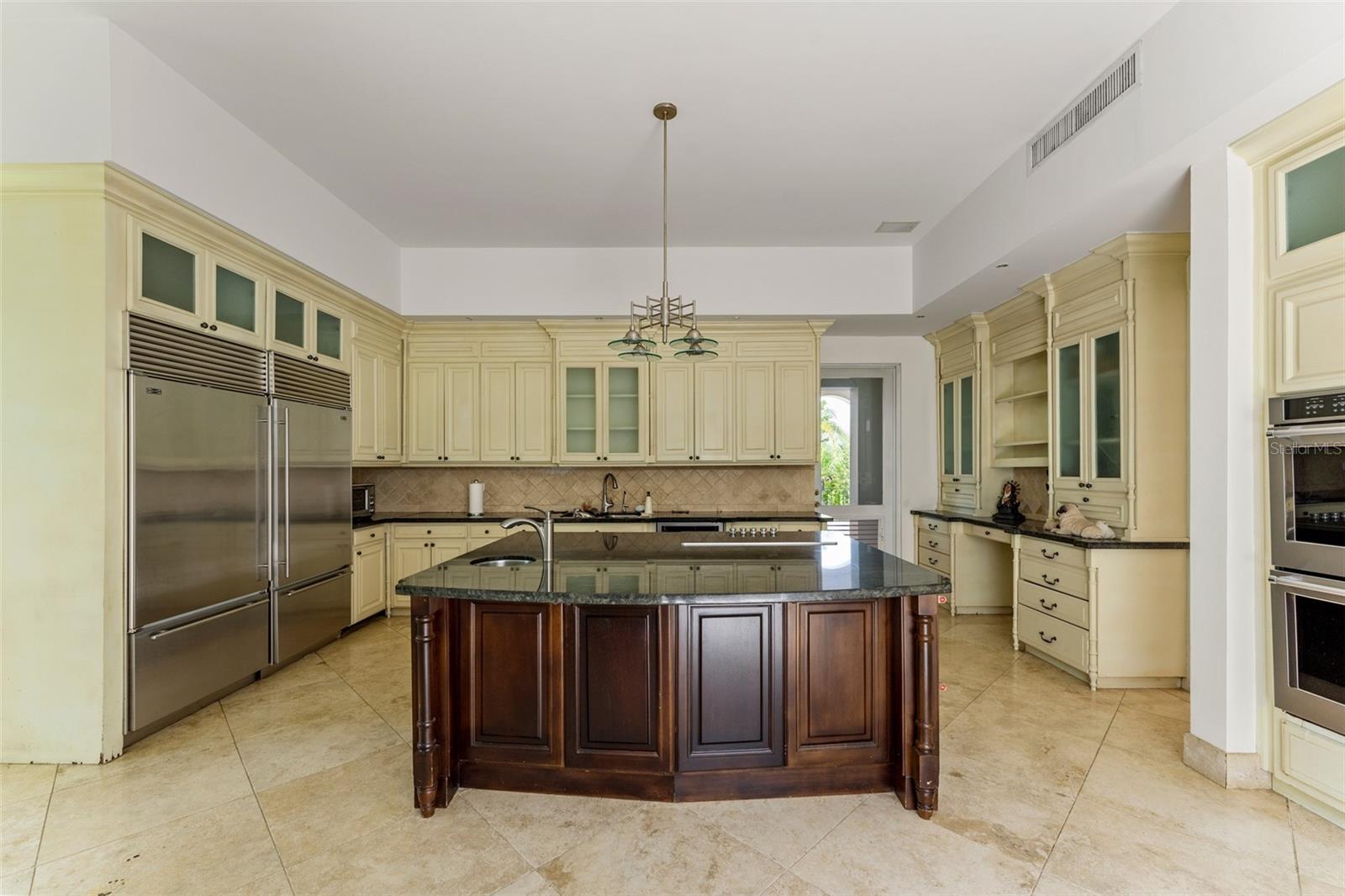 PR9115273 Property Photo