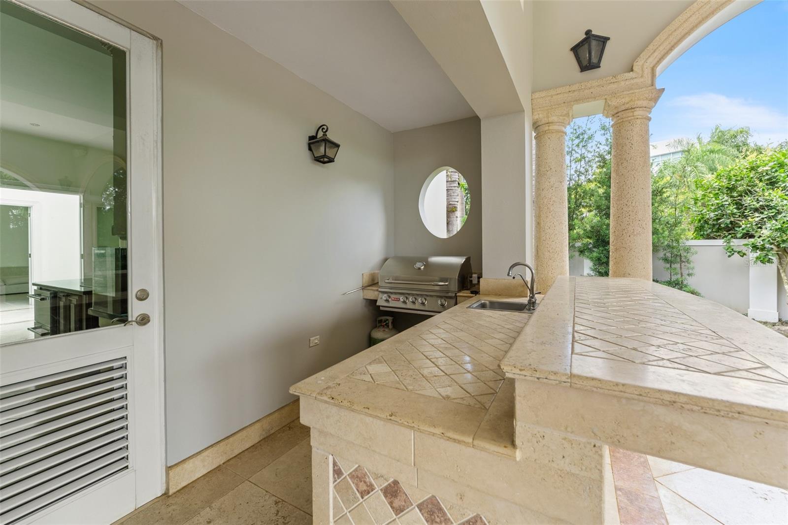 PR9115273 Property Photo